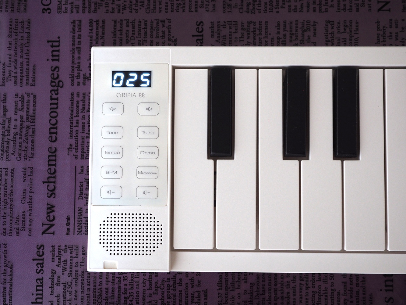 取寄商品 タホーン オリピア ORIPIA88 折りたたみ式電子ピアノ MIDI キーボ… 通販
